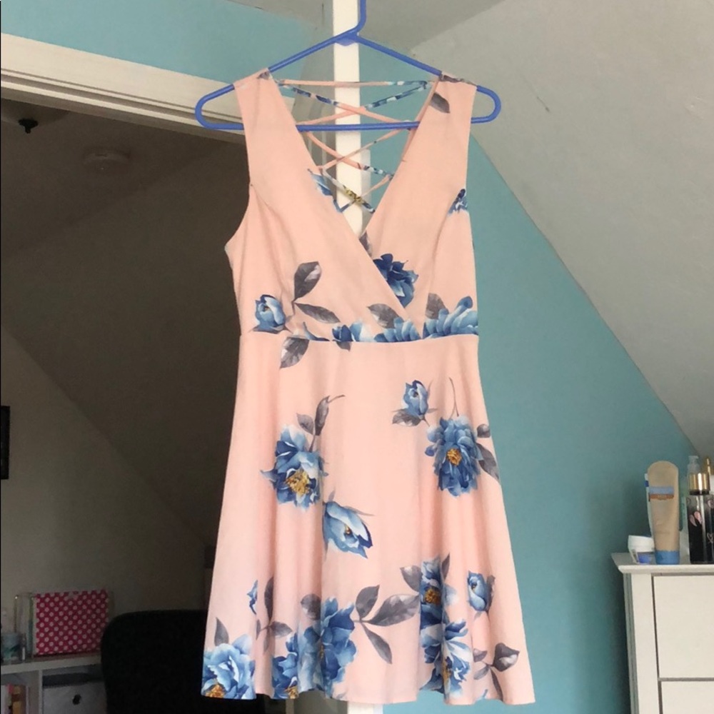 Beautiful lulus floral dress